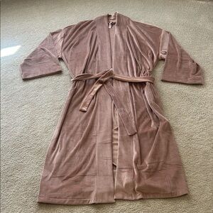 Skims Luxurious Velvet Robe in Soft Brown